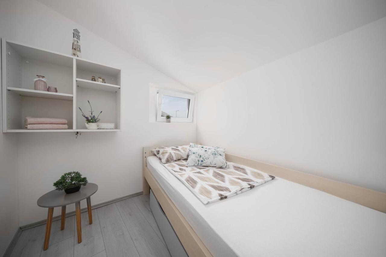Vila Ms2 Apartman Tribalj Kültér fotó
